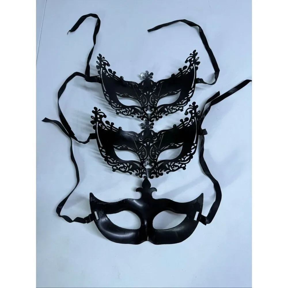 3 pcsHis/Hers Couple Black Masquerade Ball Masks Half Face Vintage Plastic